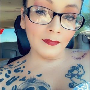 Meet your Posher, Marcelina